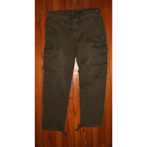 (NEW!!) Men American Eagle Cargo Pants..Size 32/30 ( Olive Light Green) NWT!